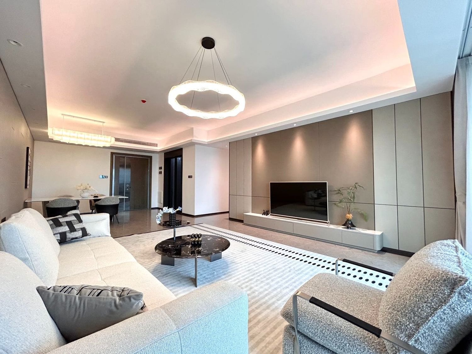 Cozy 1BR beside Zhujiang New Town Metro