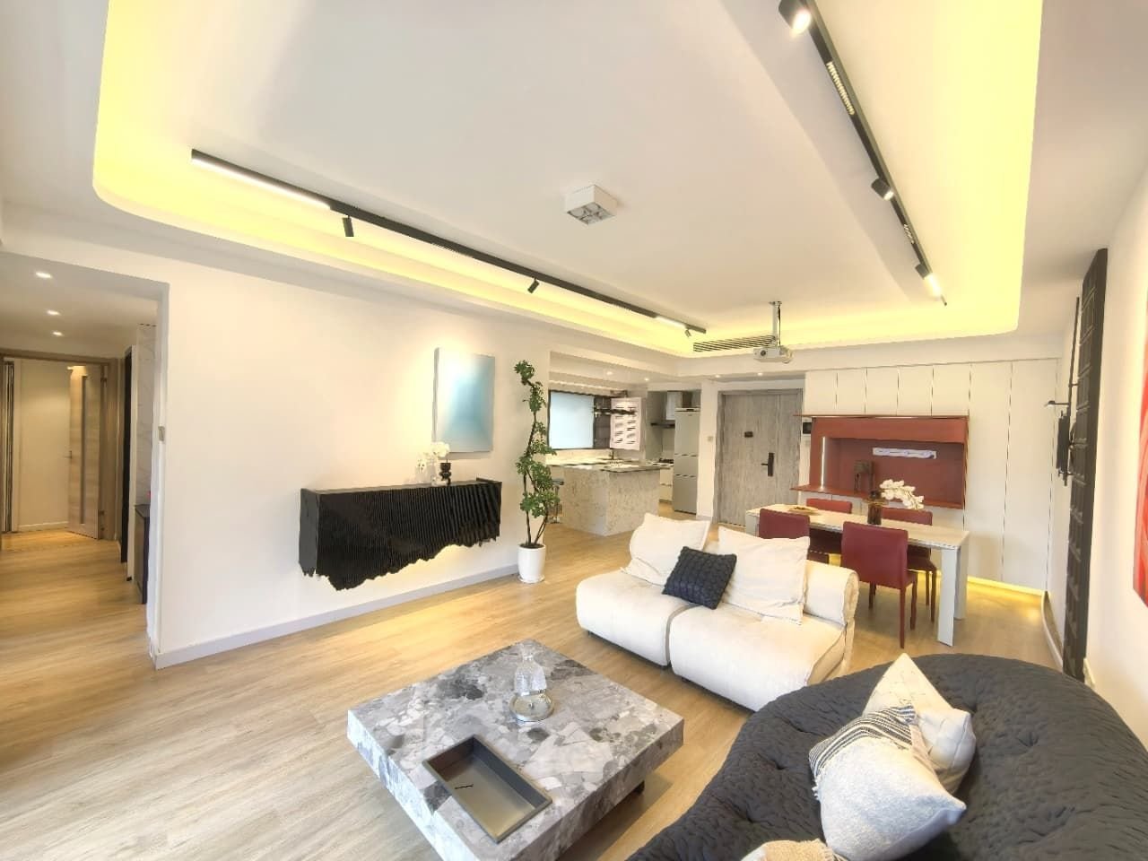 Facing sorth apartment 3BR 155SQM- Blossom cove（嘉裕公馆）