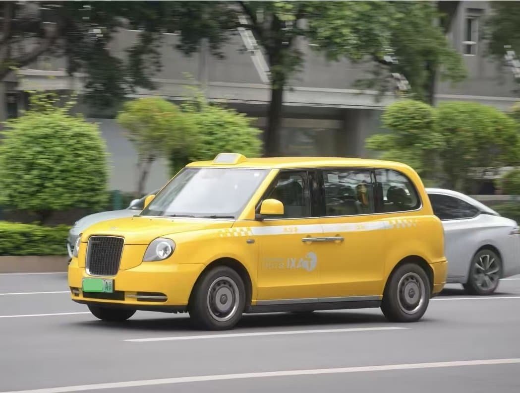 Guangzhou Airport Transfer vs Taxi: What Travelers Should Know