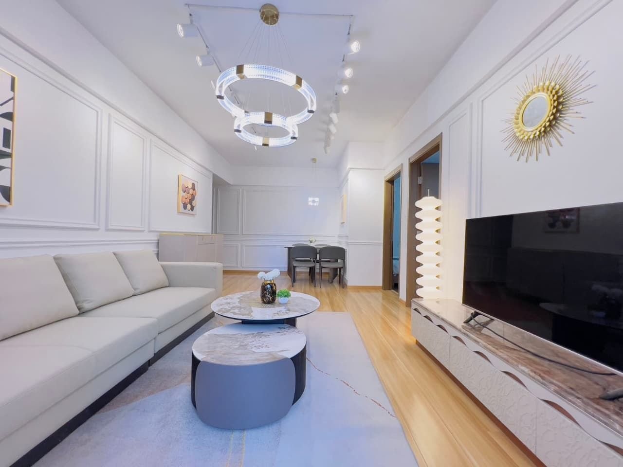 Faceing north,high floor 2BR 92SQM- LingFeng garden（领峰园